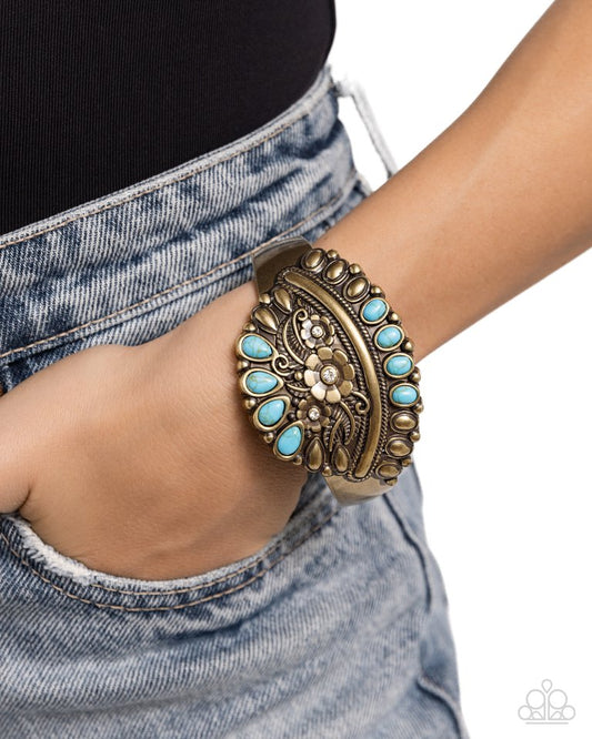 Artisan Age - Brass - Paparazzi Bracelet Image