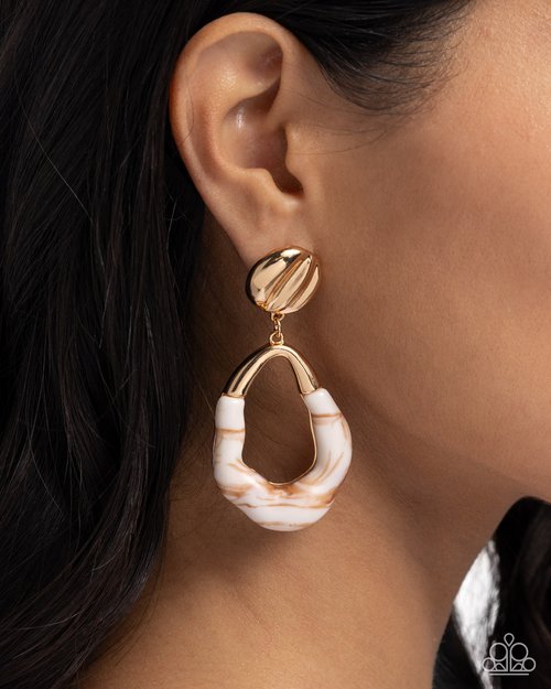 High-Sheen Swirls - Paparazzi Earring Image