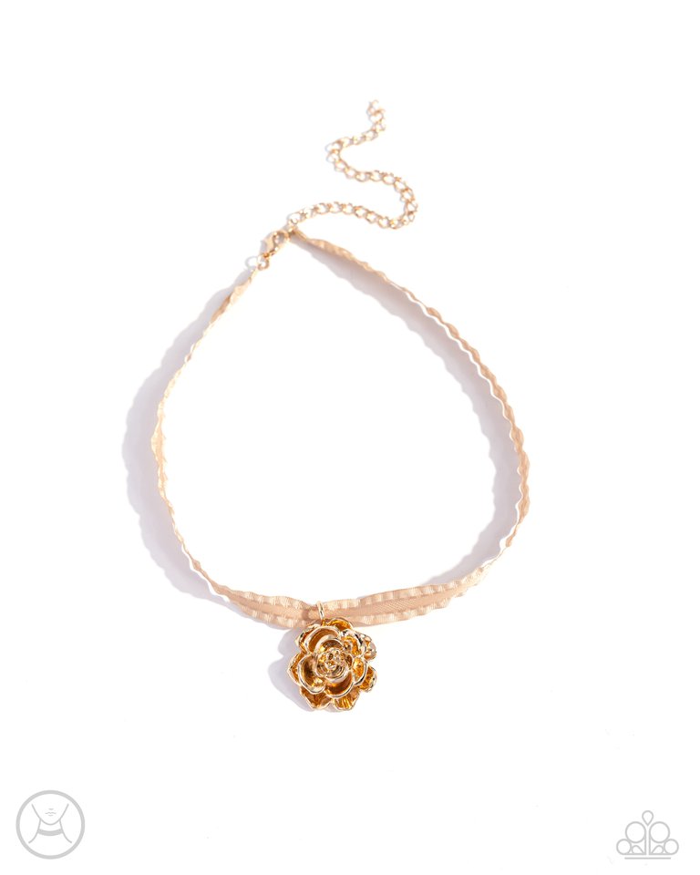 Seize the Spring - Gold - Paparazzi Necklace Image