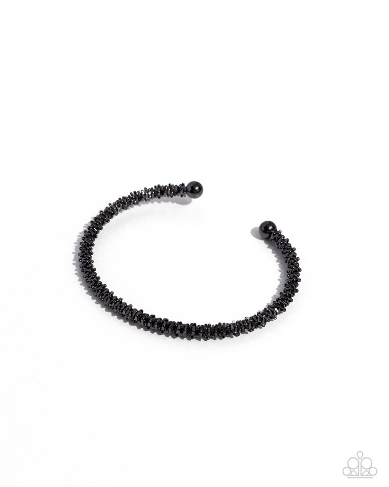 Twisted Trenchant - Black - Paparazzi Bracelet Image