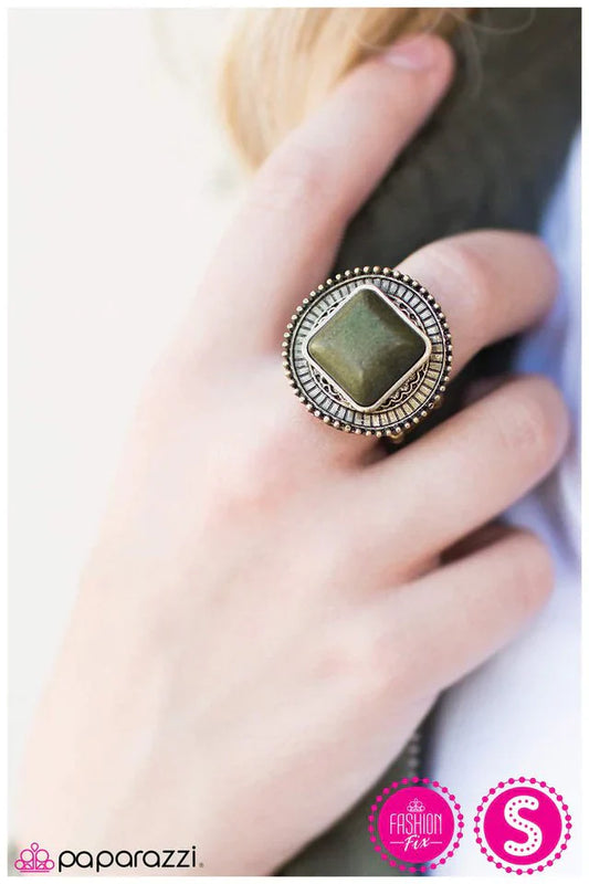 Paparazzi Ring ~ Pulling Rank - Green