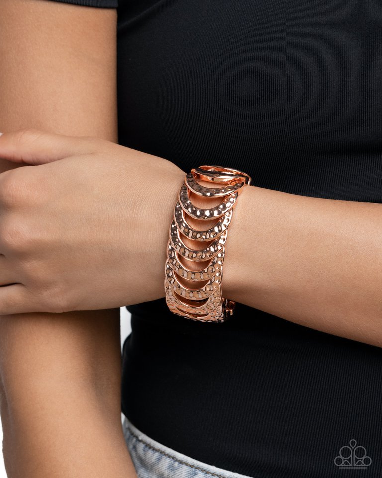 Hardware Haute - Copper - Paparazzi Bracelet Image