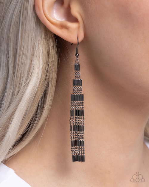 Empire State Etiquette - Paparazzi Earring Image