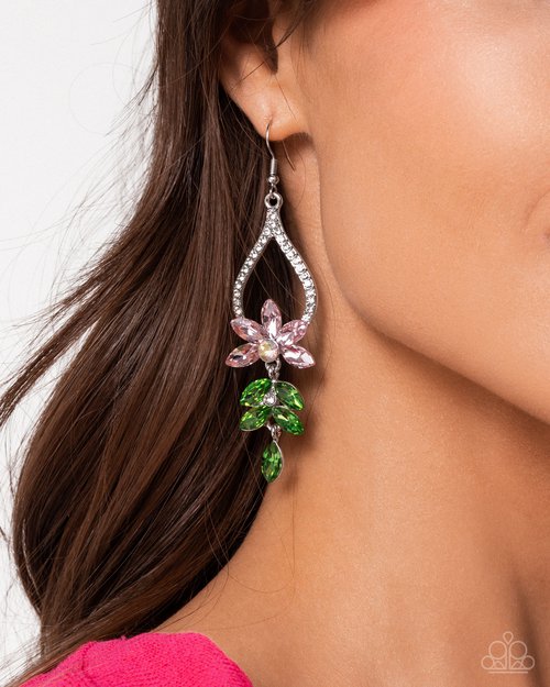 Floral Fuss - Paparazzi Earring Image