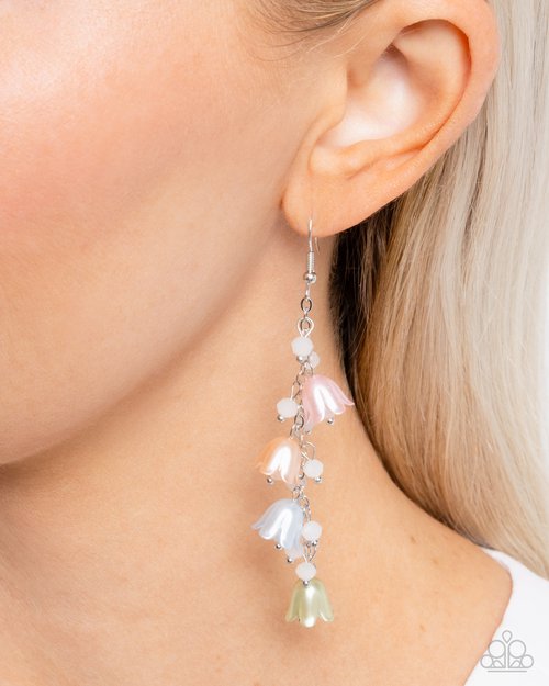 Snow Drops - Paparazzi Earring Image