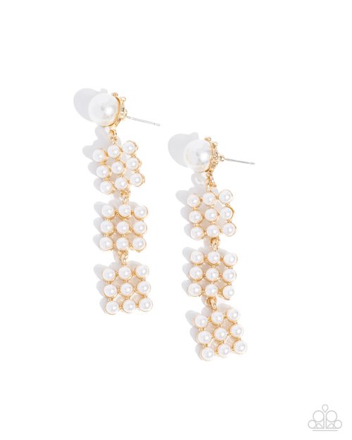 Pearl Pastime - Gold - Paparazzi Earring Image