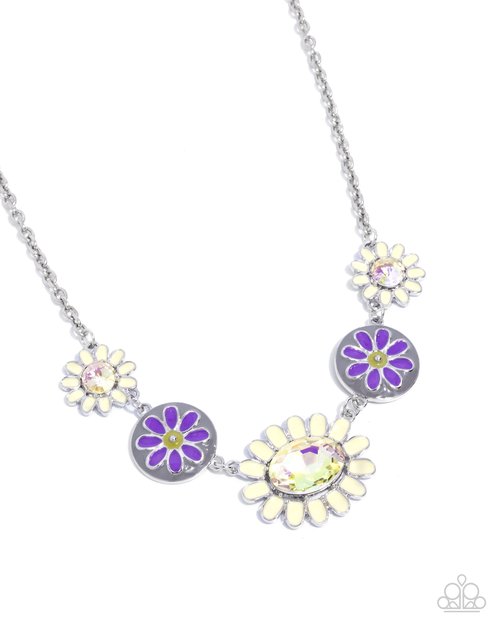 Floral Facade - Paparazzi Necklace Image