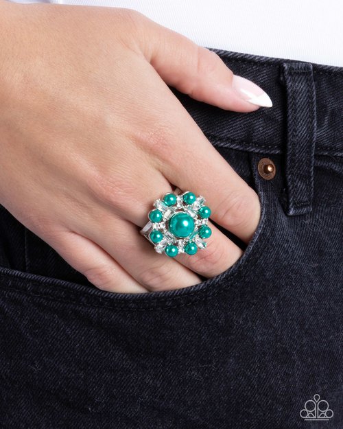 Pointed Park Avenue - Paparazzi Ring Image