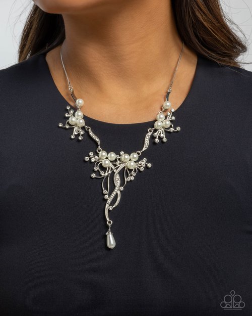 Grapevine Getaway - White - Paparazzi Necklace Image