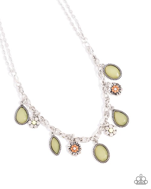 Fancy Finish - Paparazzi Necklace Image