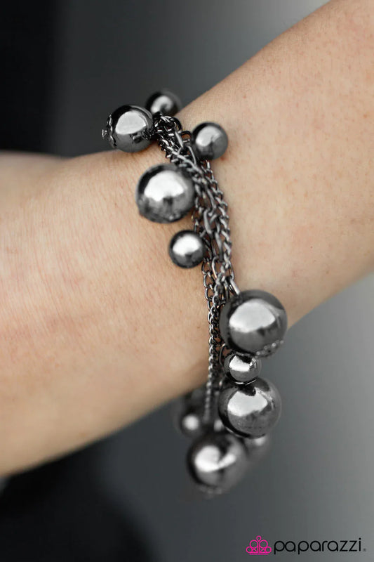 Paparazzi Bracelet ~ Get On Your Feet - Black