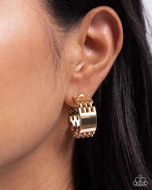 Interlocked Immunity - Paparazzi Earring Image