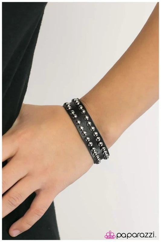 Paparazzi Bracelet ~ What A Stud! - Black