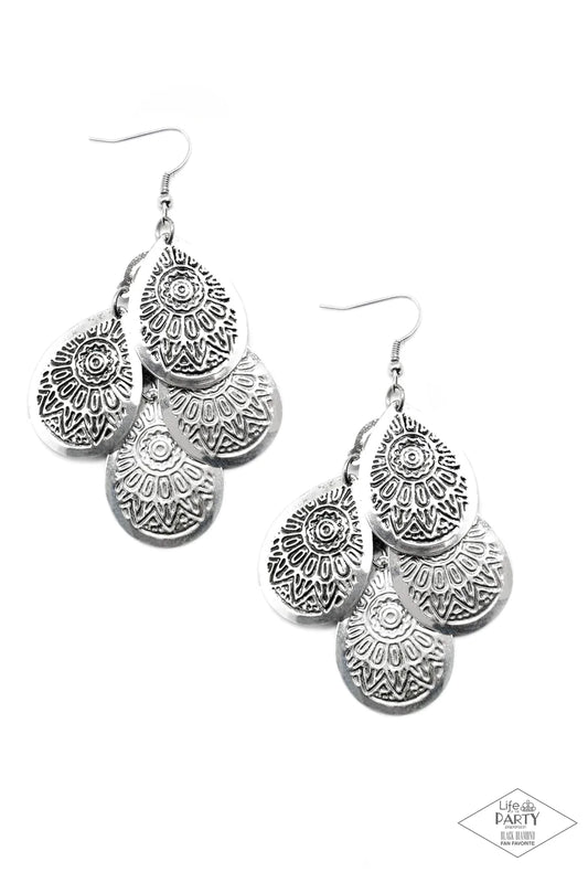 Paparazzi Earring ~ A Leading Light  - Silver