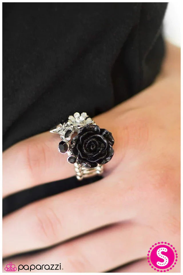 Paparazzi Ring ~ Midnight Meadow - Black