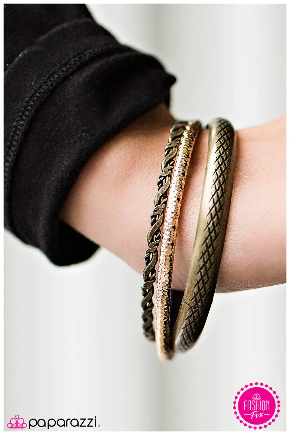 Paparazzi Bracelet ~ Carnivore - Brass