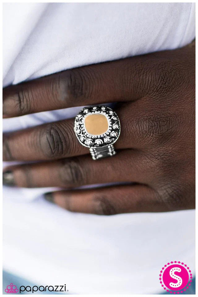 Paparazzi Ring ~ Hold Your Horses - Brown