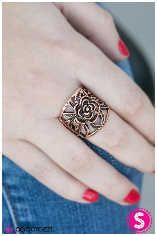 Paparazzi Ring ~ Budding BLOOMance - Copper