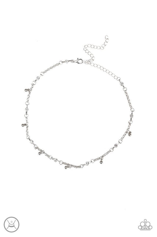 Paparazzi Necklace ~ What A Stunner - White