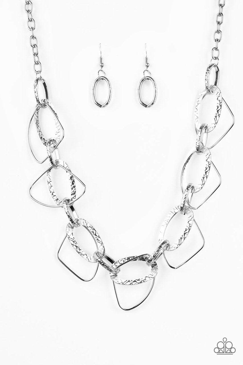 Paparazzi Necklace ~ Very Avant-Garde - Silver