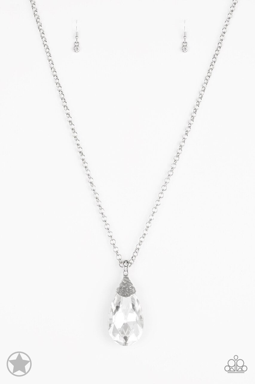 Paparazzi Blockbuster Necklace - Spellbinding Sparkle - White