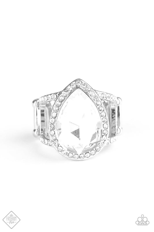 Paparazzi Ring ~ BLINGing Down The House - White