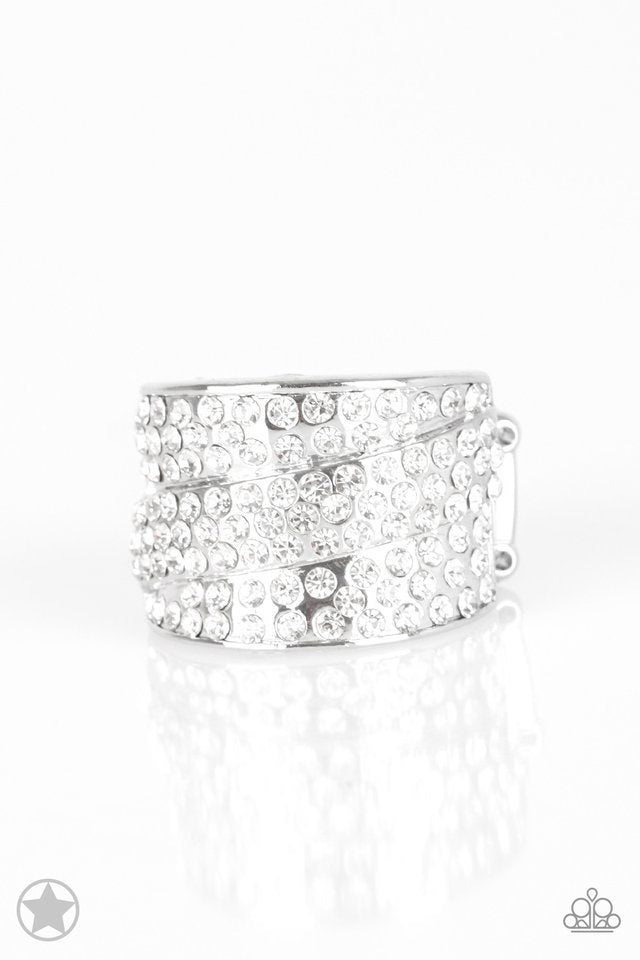 Paparazzi Blockbuster Ring - The Millionaires Club - White