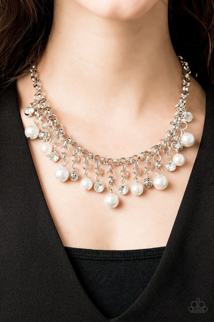 Paparazzi Necklace ~ HEIR-headed - White