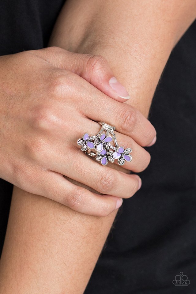 Paparazzi Ring ~ Climbing Gardens - Purple