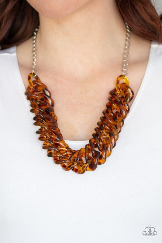 Paparazzi Necklace - Comin In HAUTE - Brown