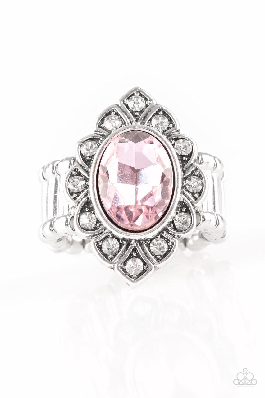 Paparazzi Ring ~ Power Behind The Throne - Pink