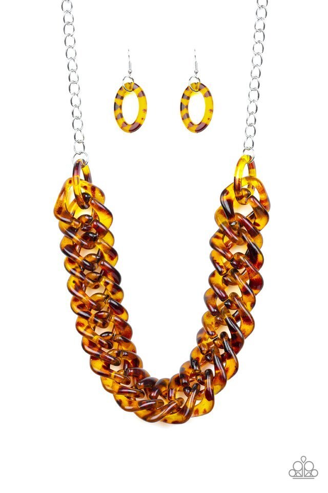 Paparazzi Necklace - Comin In HAUTE - Brown